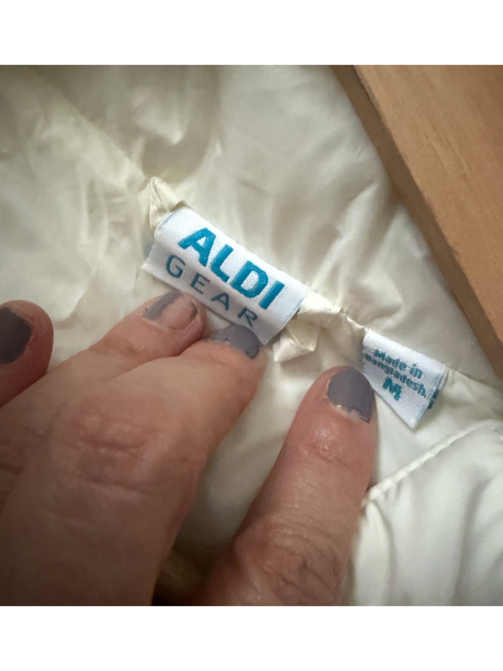 Aldi Gear Cream Puffer Vest with Hooded Collar - Picture 8 of 11